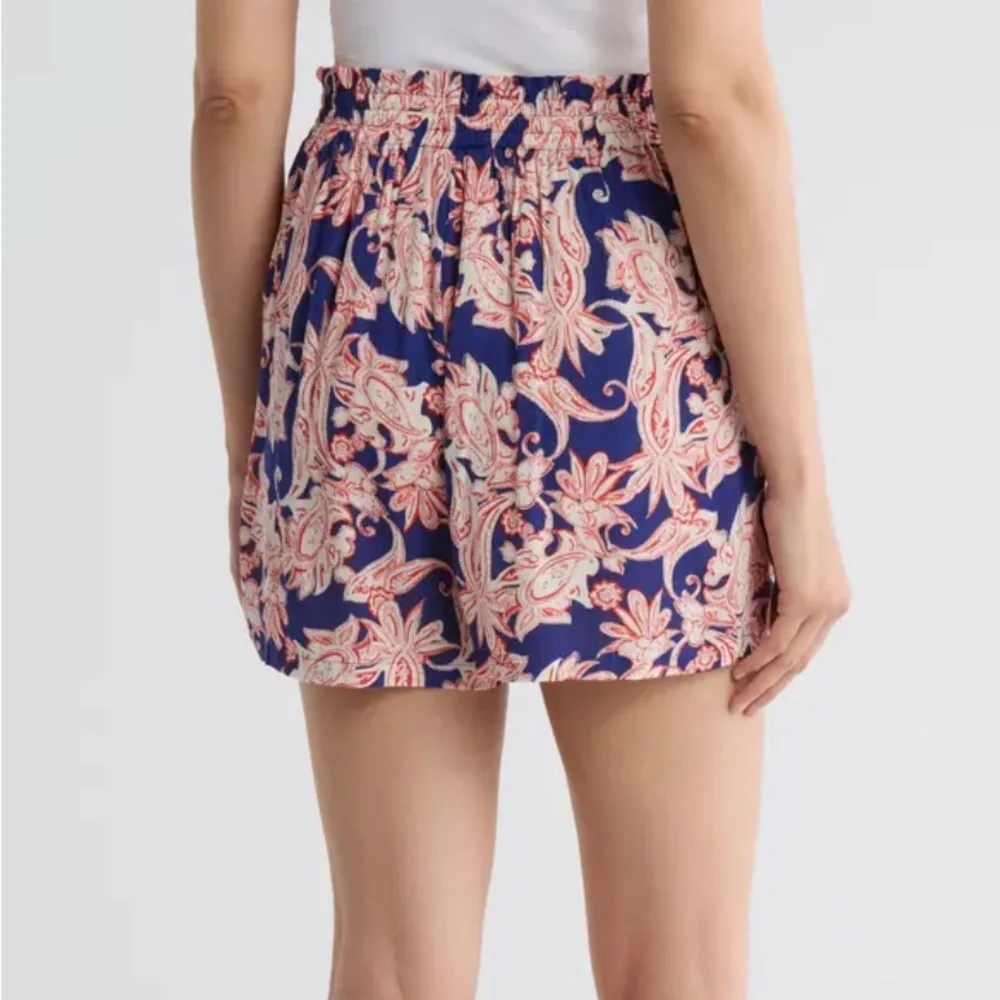 NWT  DR2 by Daniel Rainn Drawstring Shorts